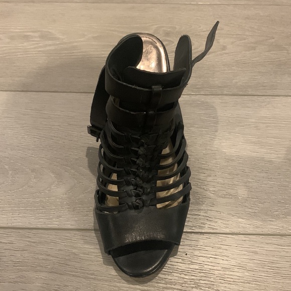 Vince Camuto Wedge Sandals - Black - Size 8.5 M - Picture 6 of 13